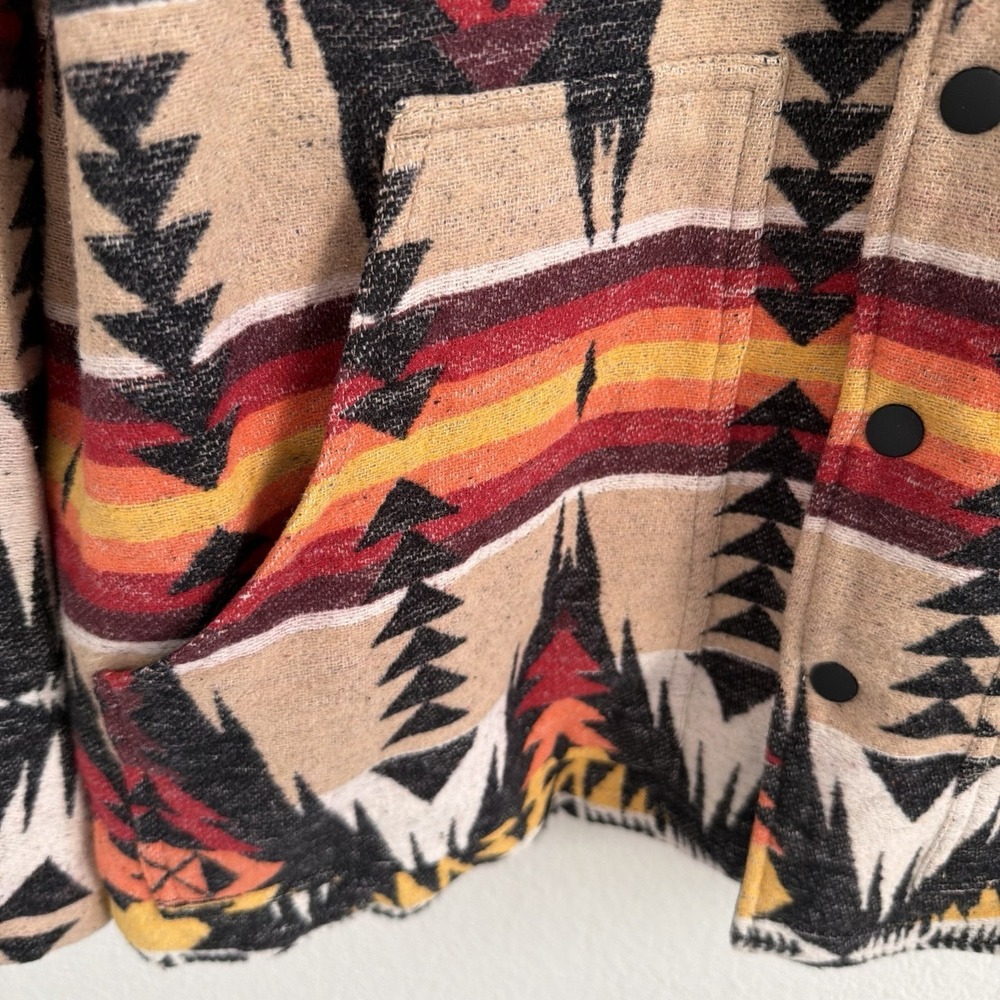 Rock & Roll Denim Men's Large Jacket Southwestern Aztec Snap Button NWT Pockets - Picture 9 of 15